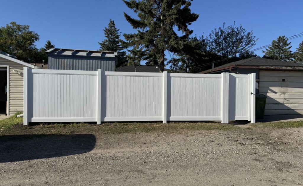 Big white fence 1024x629