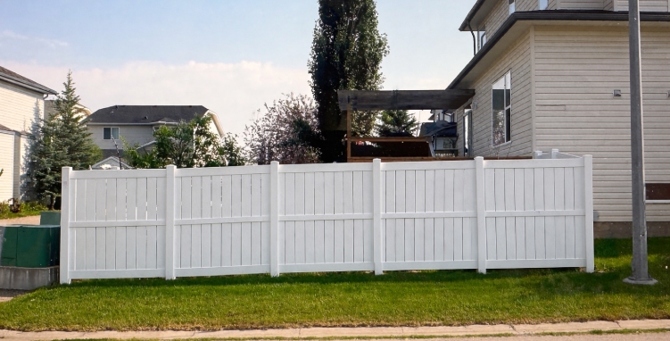 Semi privacy fence