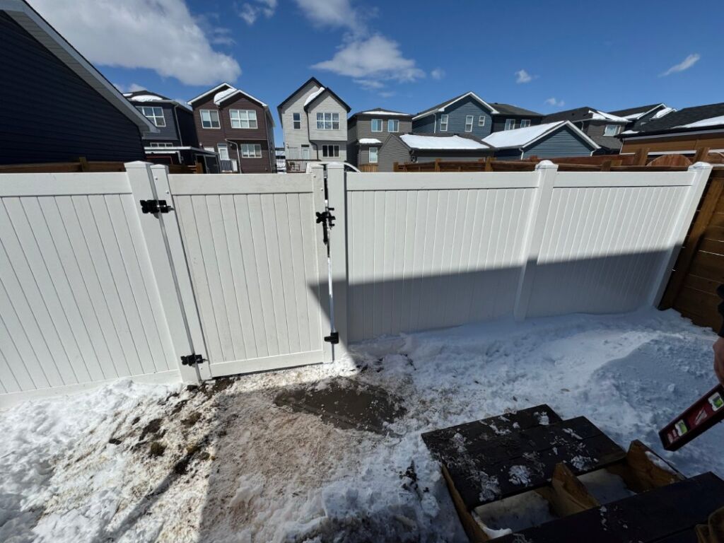 White fence calgary 1024x768